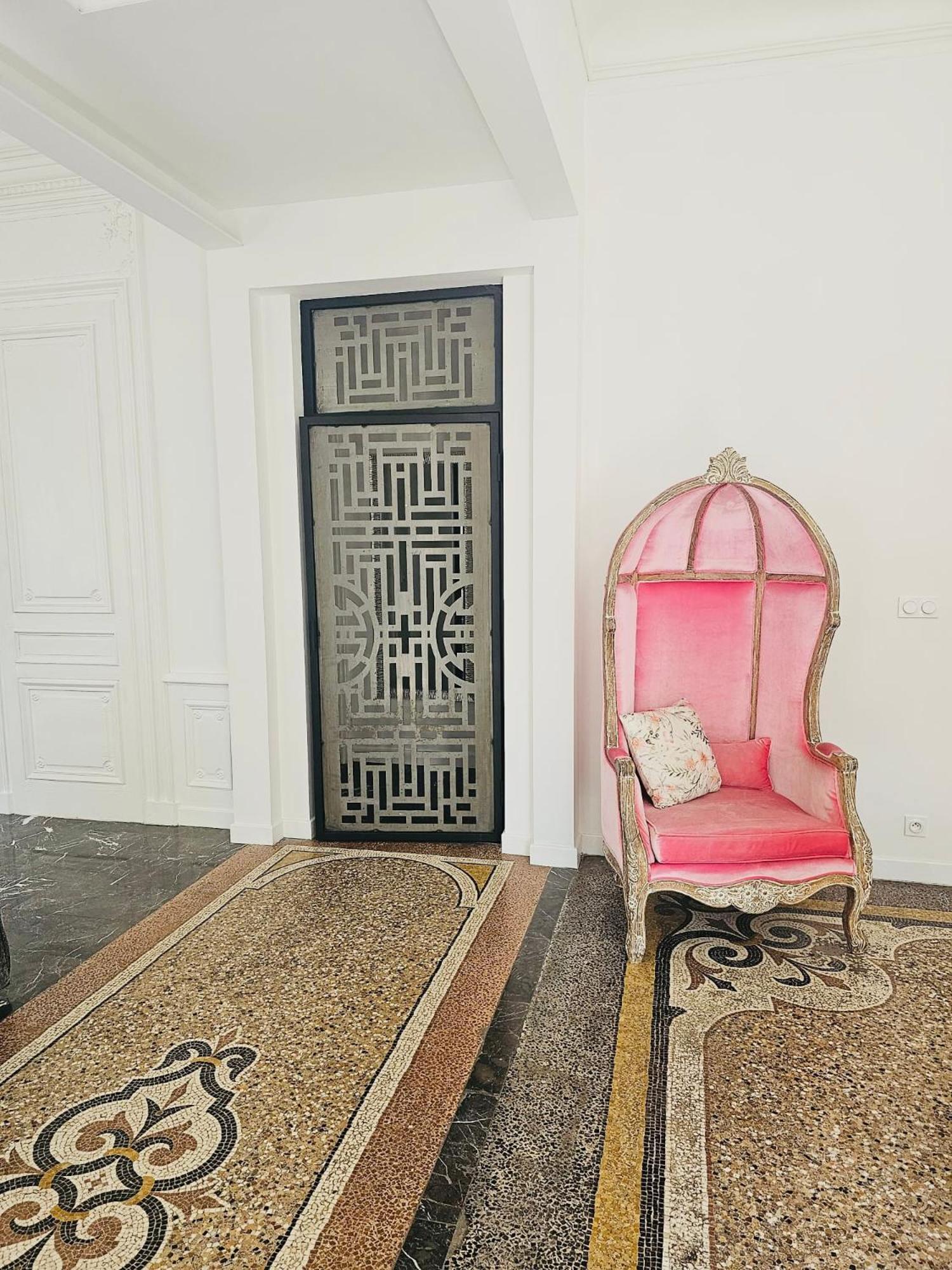 Chateau Grandclement Lyon Villeurbanne Niveau Rdc - Tresor Cache En Ville Avec Vue Piscine Et Parc וילאורבן מראה חיצוני תמונה