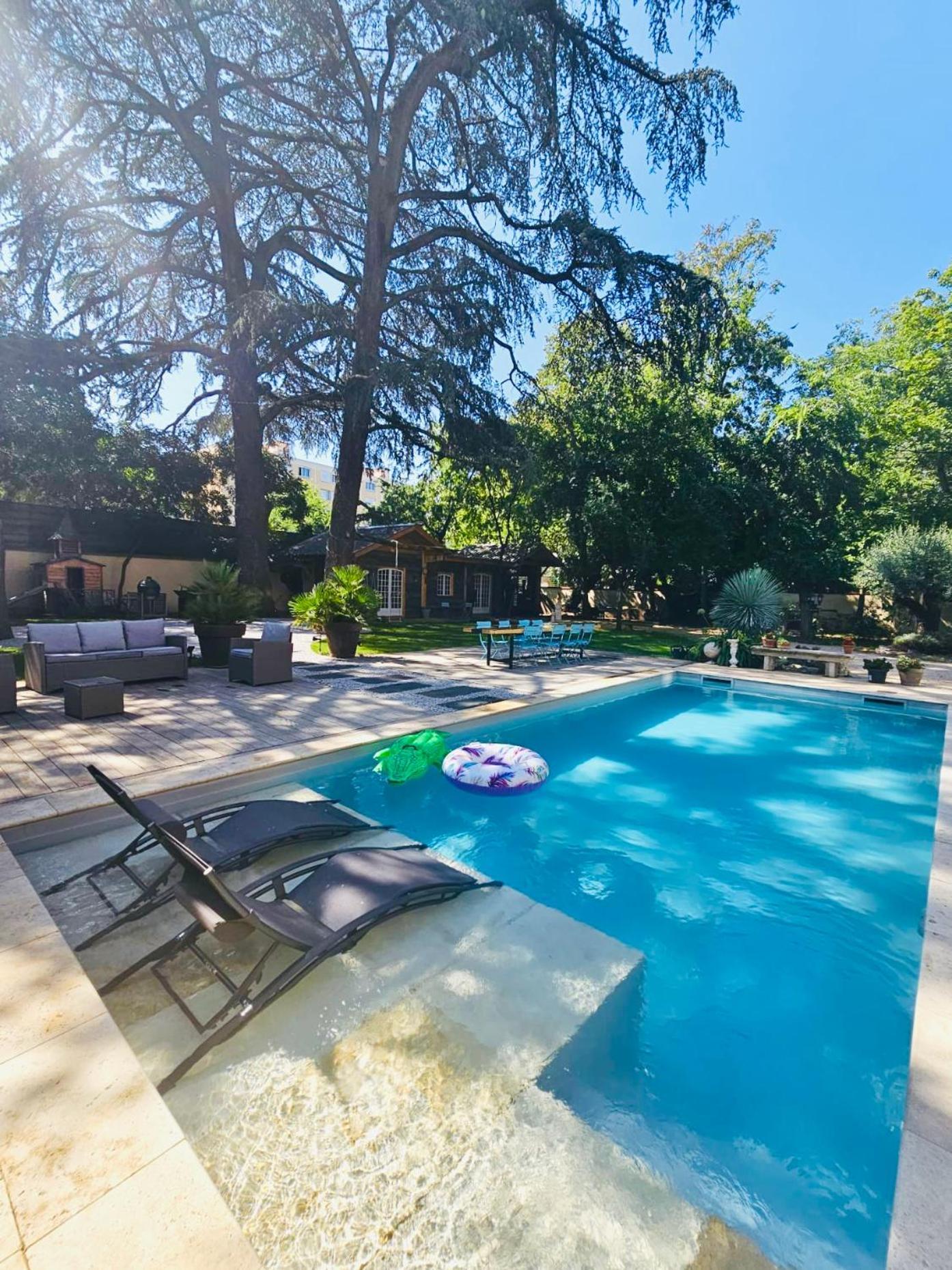 Chateau Grandclement Lyon Villeurbanne Niveau Rdc - Tresor Cache En Ville Avec Vue Piscine Et Parc וילאורבן מראה חיצוני תמונה