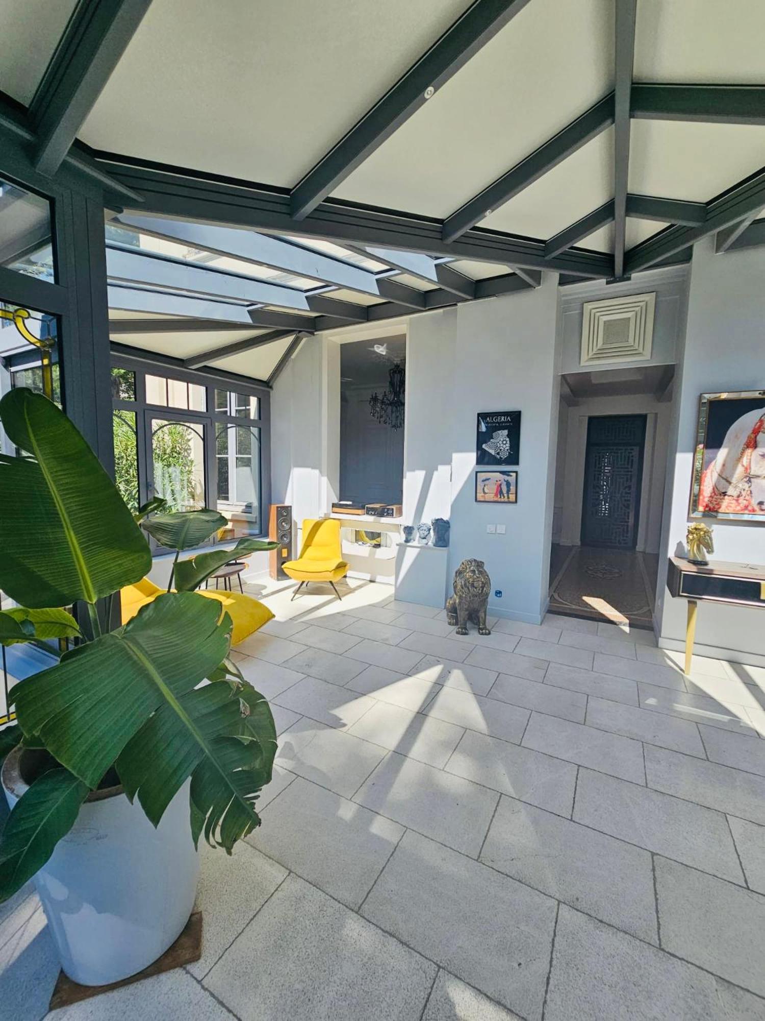 Chateau Grandclement Lyon Villeurbanne Niveau Rdc - Tresor Cache En Ville Avec Vue Piscine Et Parc וילאורבן מראה חיצוני תמונה